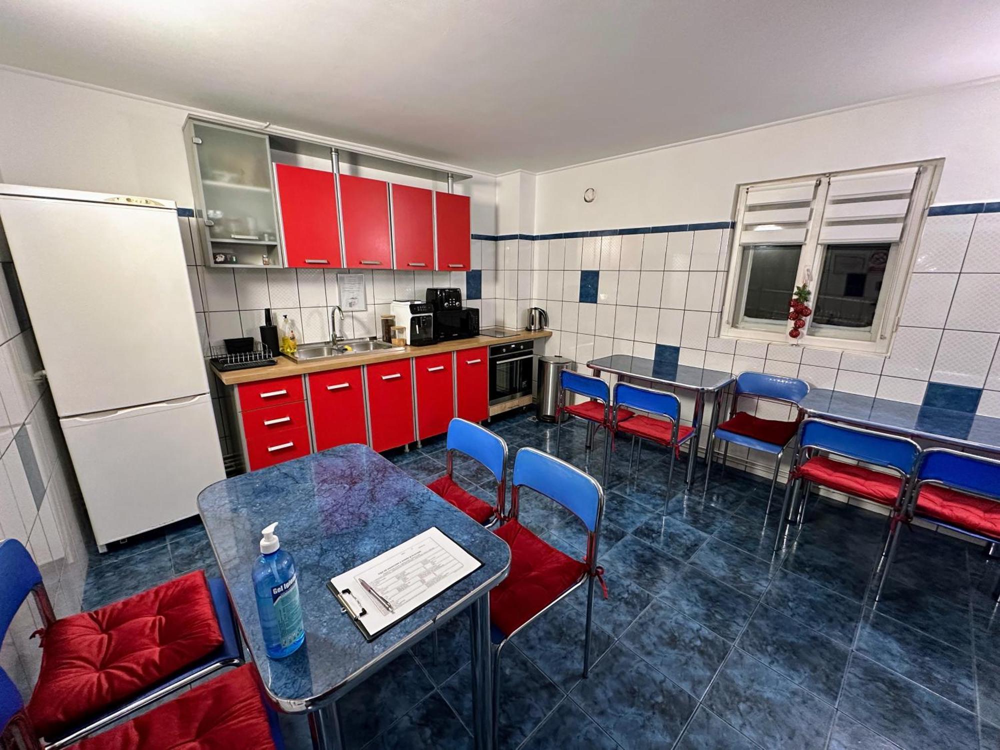Отель Valea Alba View - Self Check-In Буштени Экстерьер фото