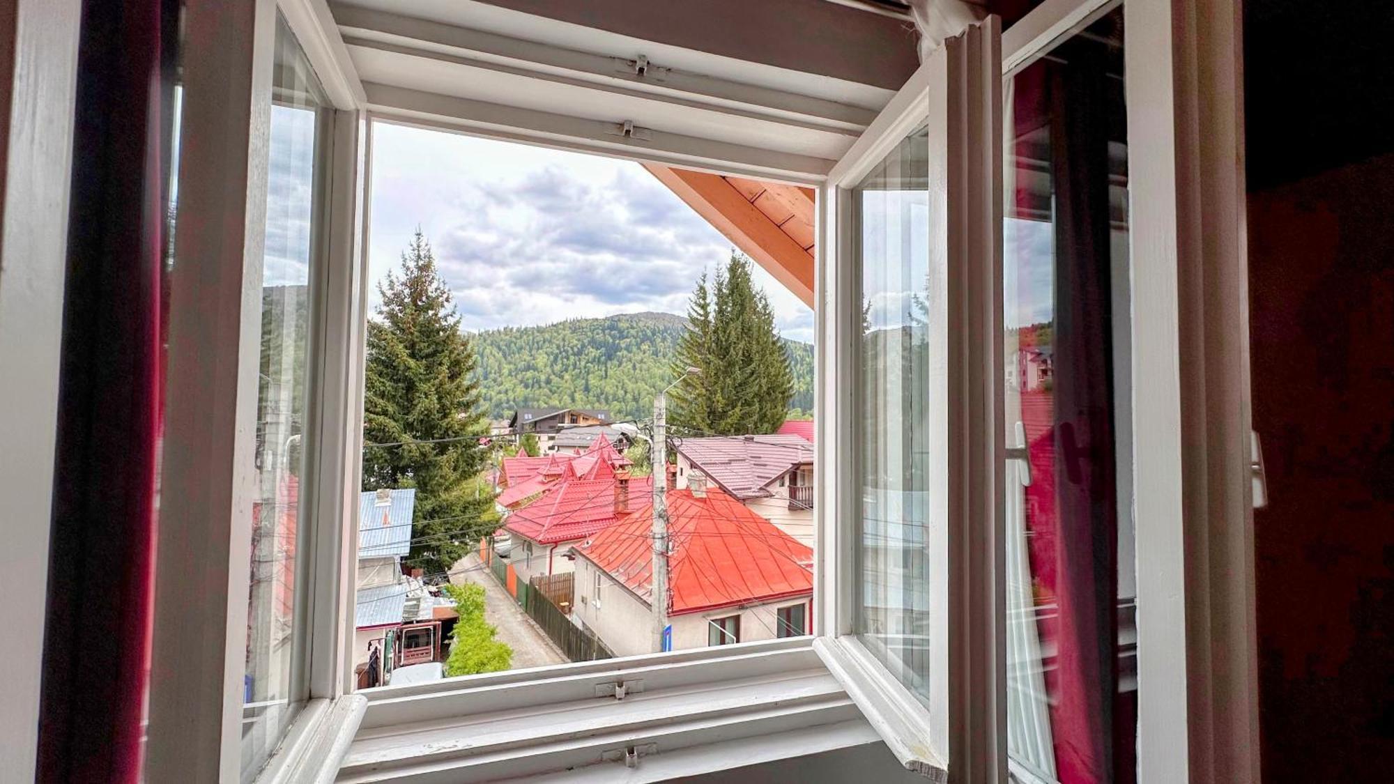Отель Valea Alba View - Self Check-In Буштени Экстерьер фото