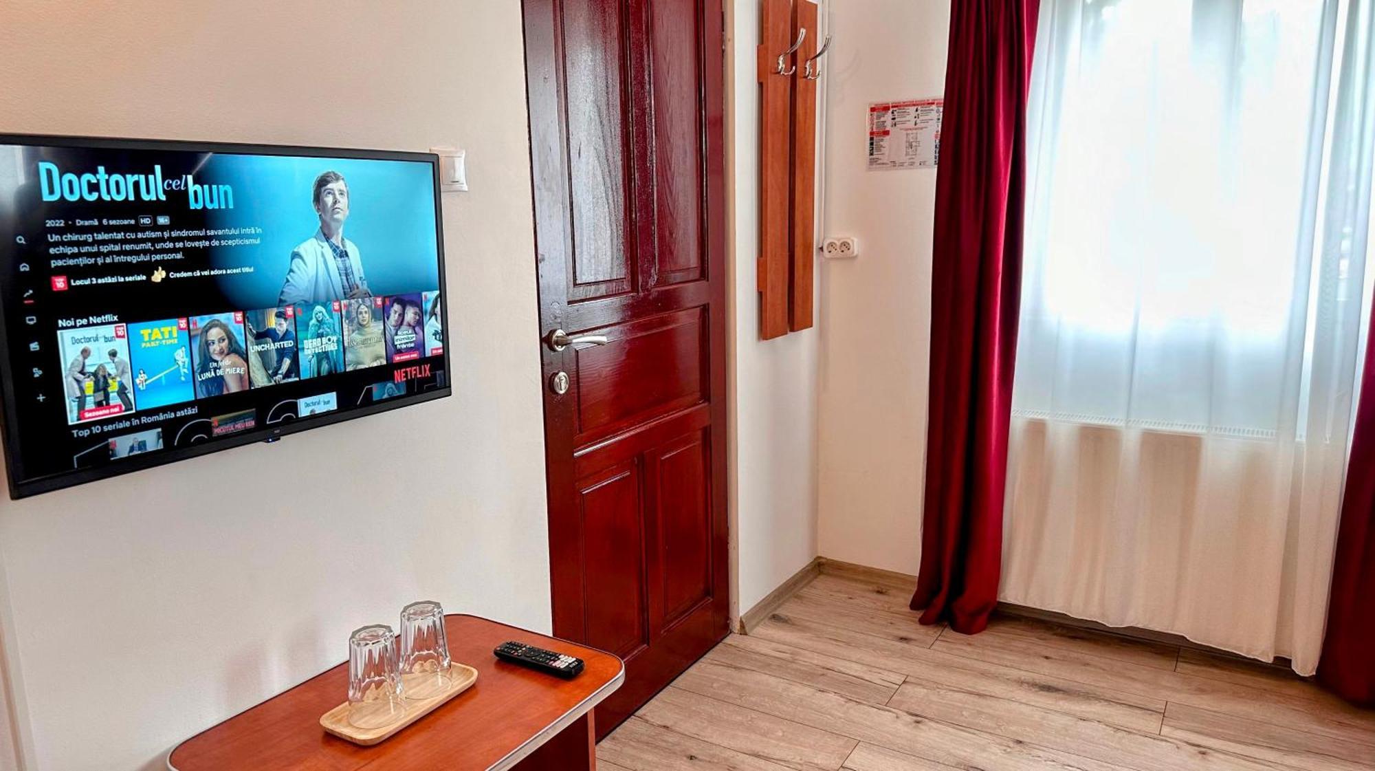 Отель Valea Alba View - Self Check-In Буштени Экстерьер фото