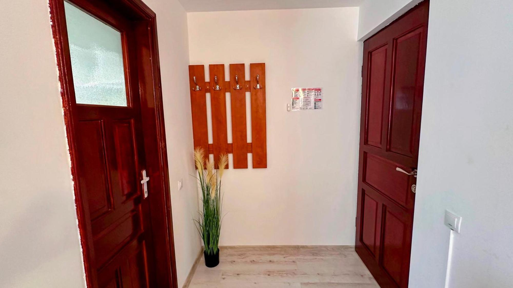 Отель Valea Alba View - Self Check-In Буштени Экстерьер фото