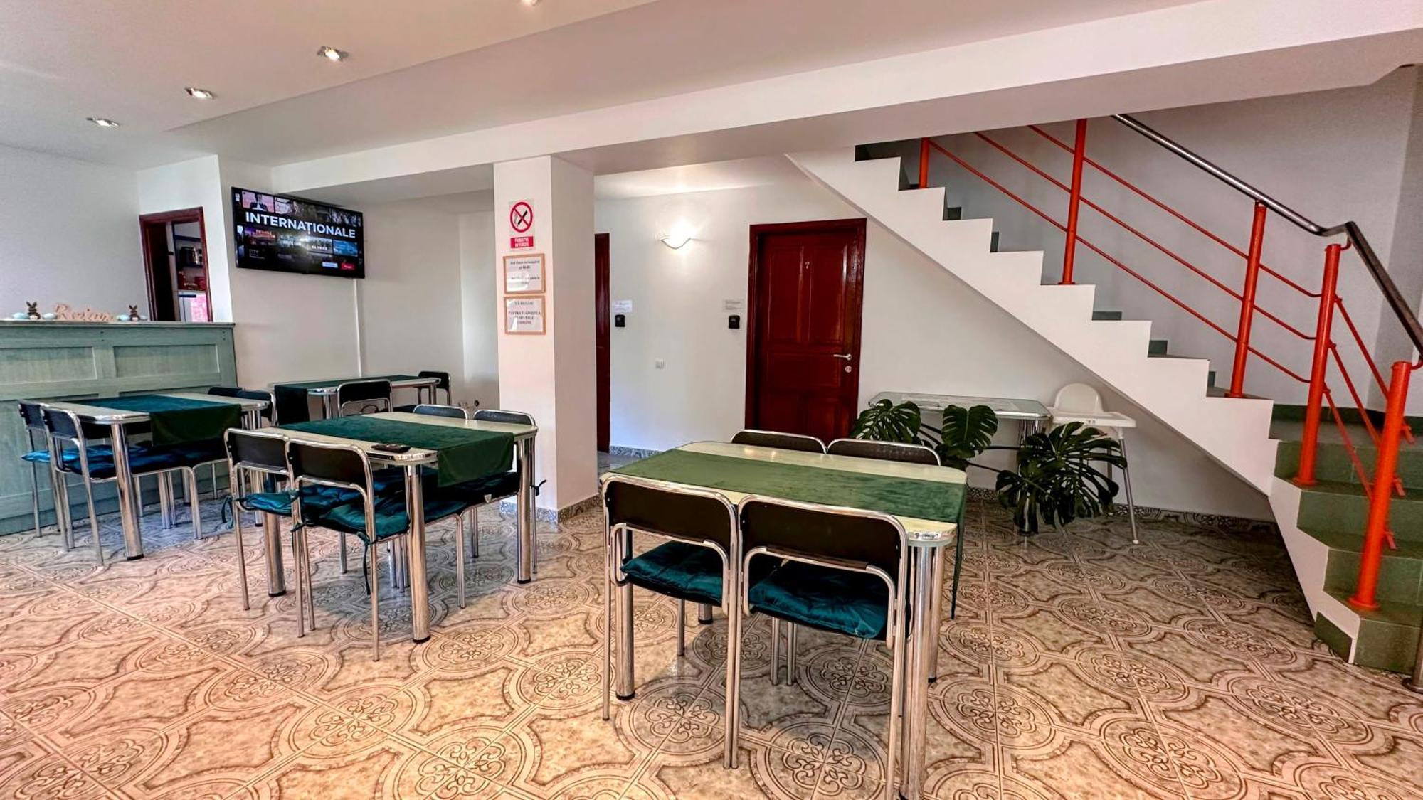 Отель Valea Alba View - Self Check-In Буштени Экстерьер фото